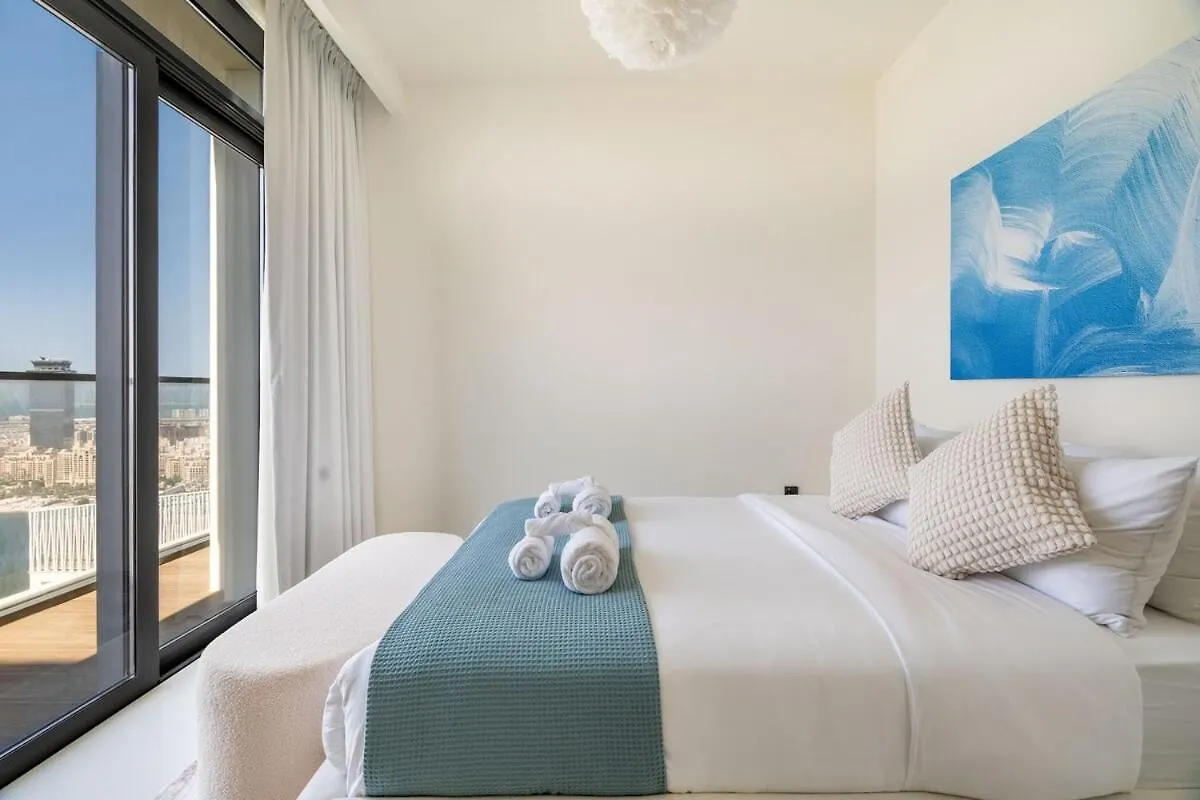 Apartment Luxury 3Br Penthouse Retreat - Private Beach & Marina Views Dubai