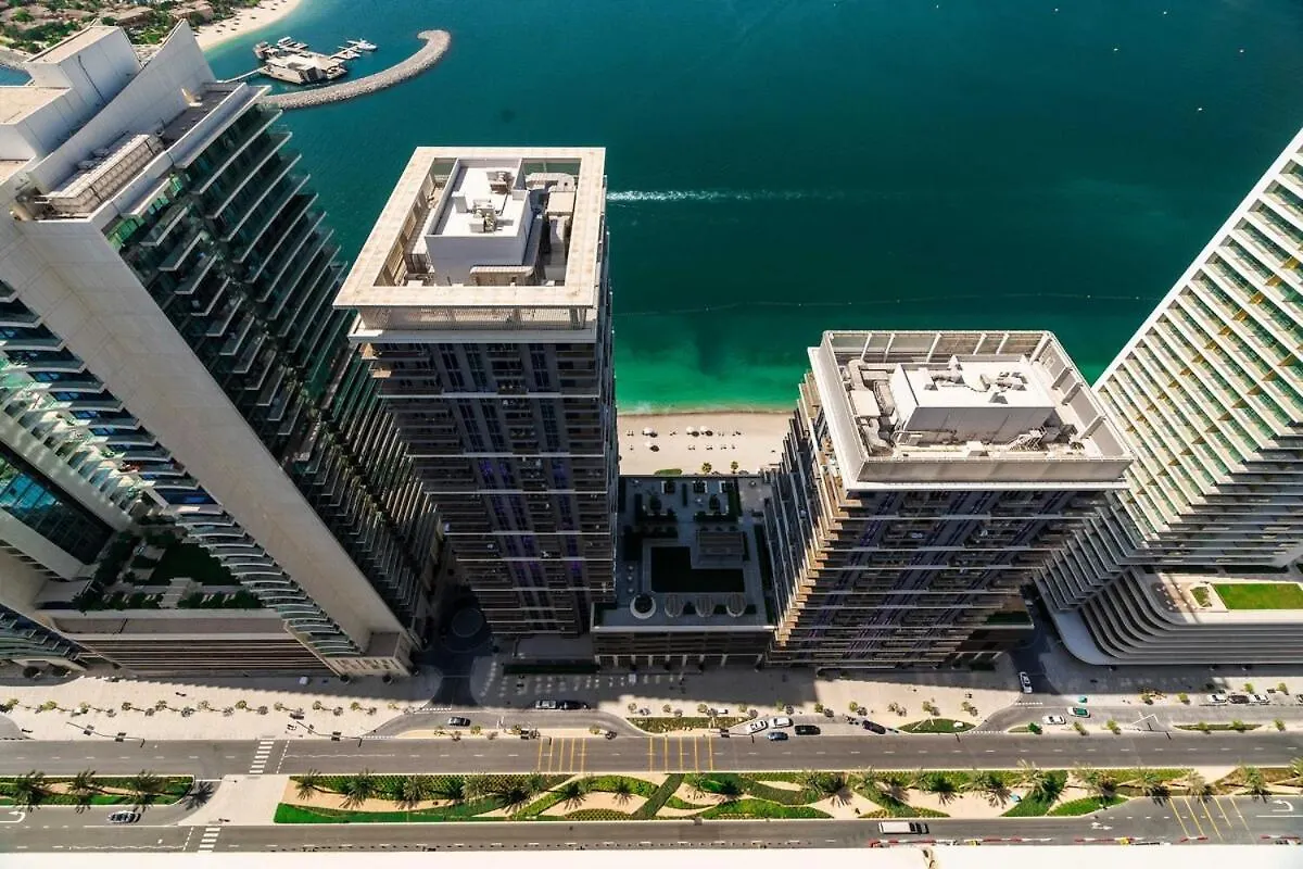 Apartment Luxury 3Br Penthouse Retreat - Private Beach & Marina Views Dubai