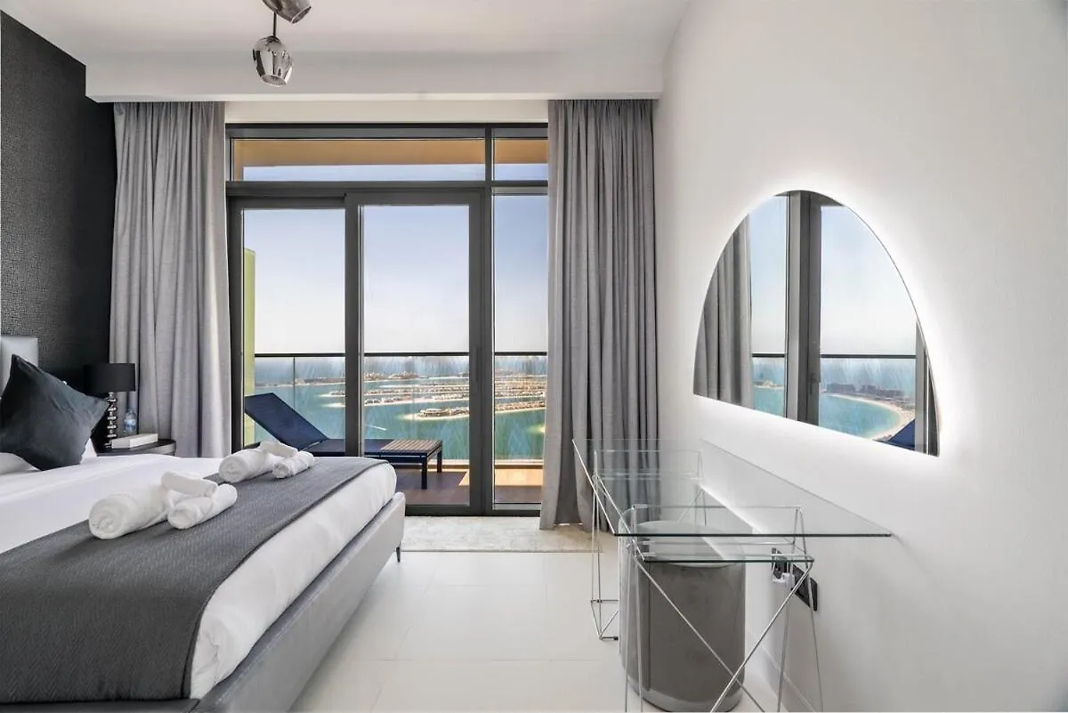 Luxury 3Br Penthouse Retreat - Private Beach & Marina Views Dubai