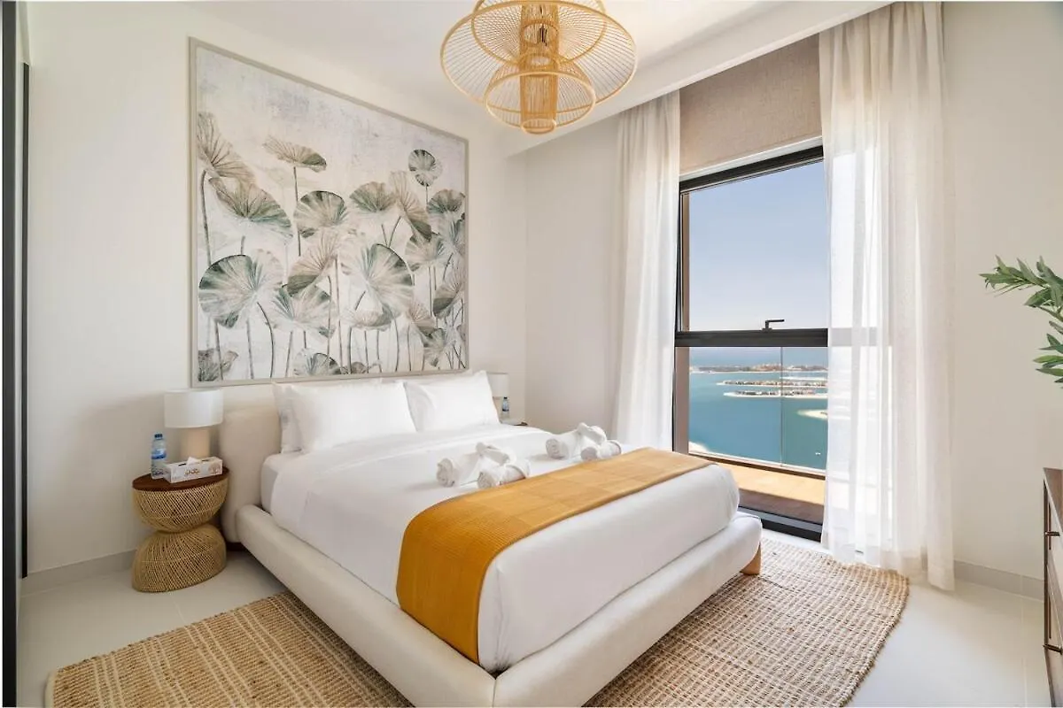 Apartment Luxury 3Br Penthouse Retreat - Private Beach & Marina Views Dubai