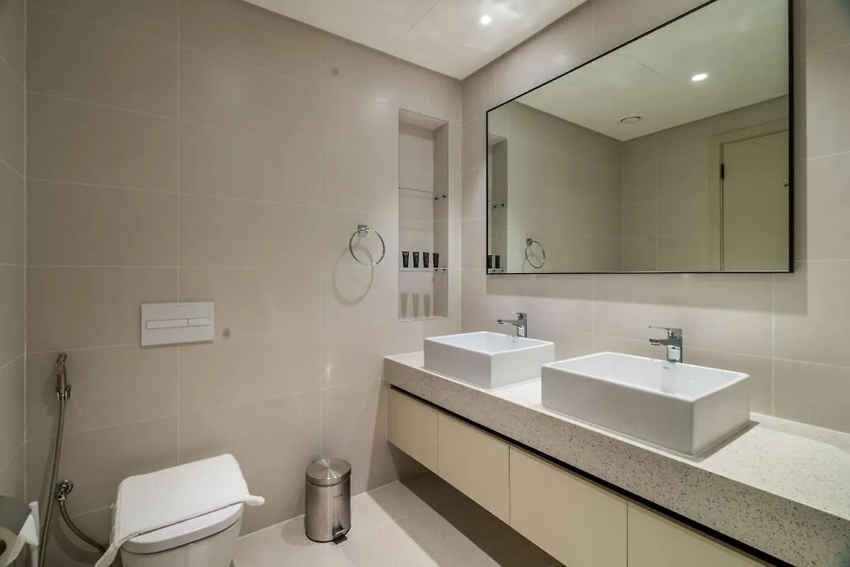 Luxury 3Br Penthouse Retreat - Private Beach & Marina Views Dubaj 0*,  Spojené arabské emiráty