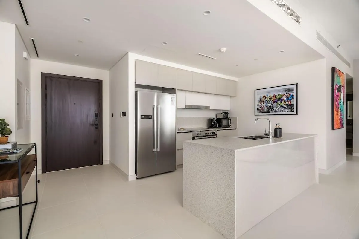Luxury 3Br Penthouse Retreat - Private Beach & Marina Views Dubai 0*,