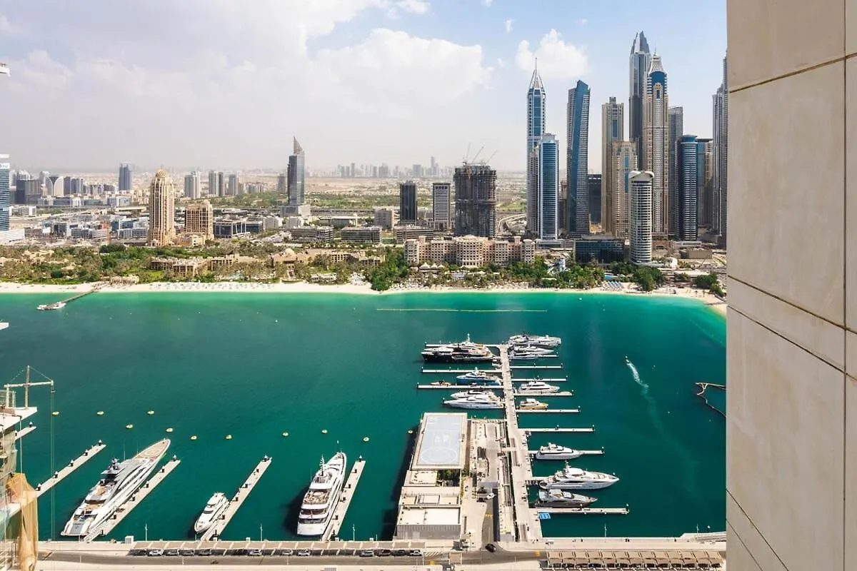 Luxury 3Br Penthouse Retreat - Private Beach & Marina Views Dubai